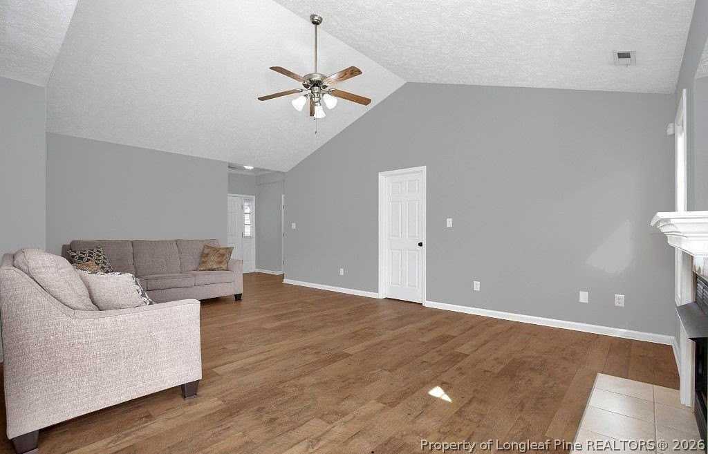 1475 Avoncroft Dr - Photo 6 of 20