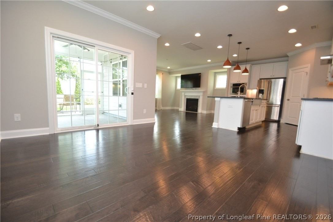 977 Bristol Bridge Dr - Photo 4 of 50