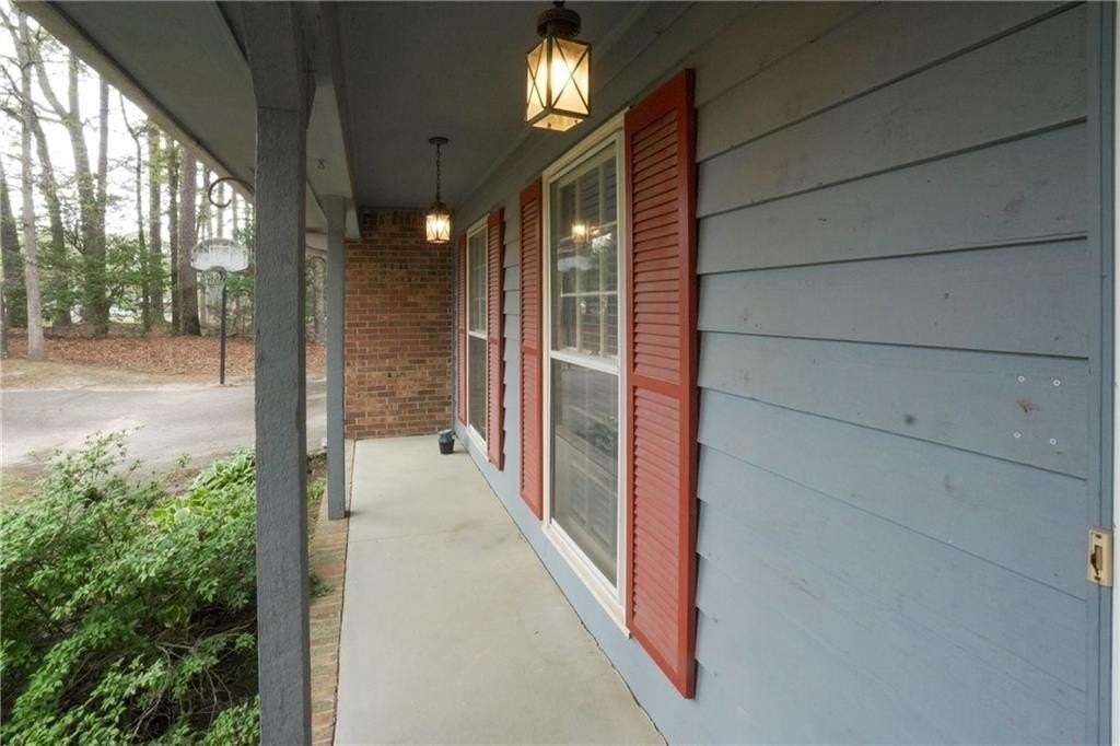 1802 Driftwood Pl - Photo 2 of 31