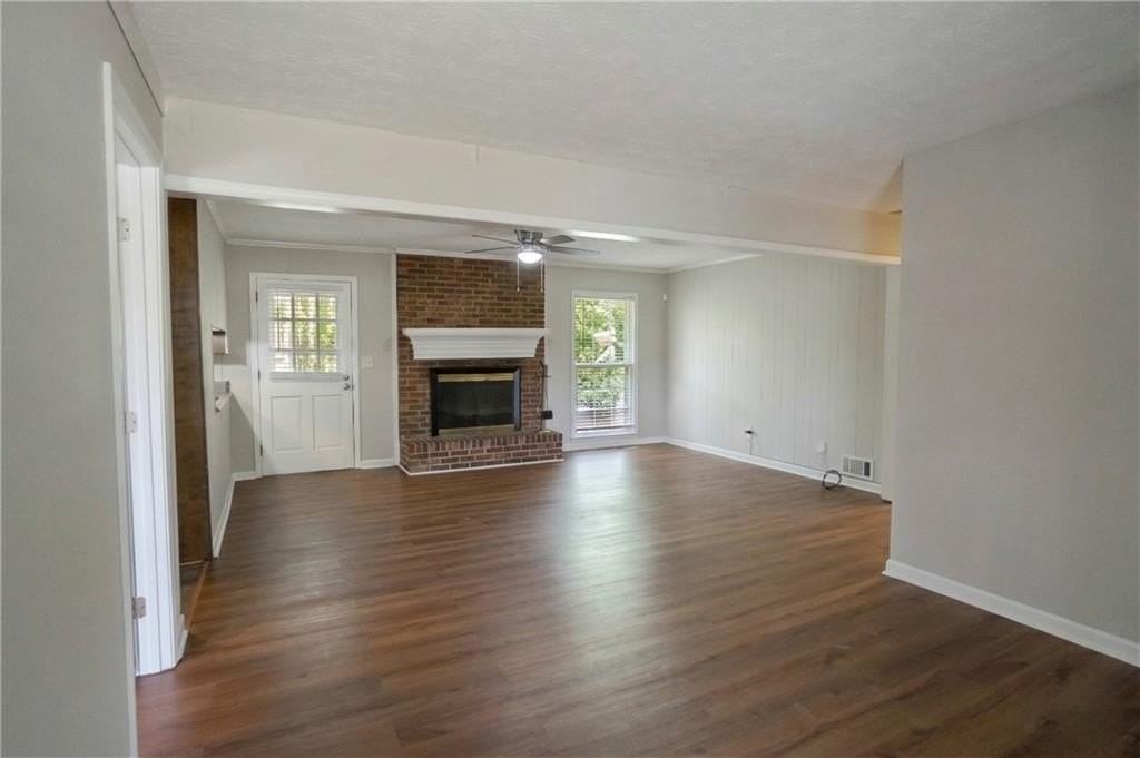 1802 Driftwood Pl - Photo 4 of 31