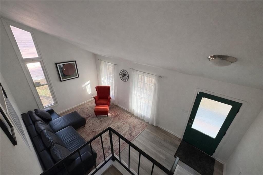 752 Pebble Creek Dr - Photo 3 of 15