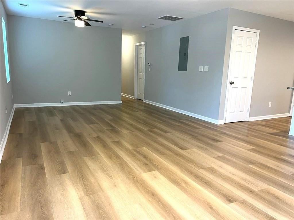 566 Rockwell St Sw - Photo 6 of 23