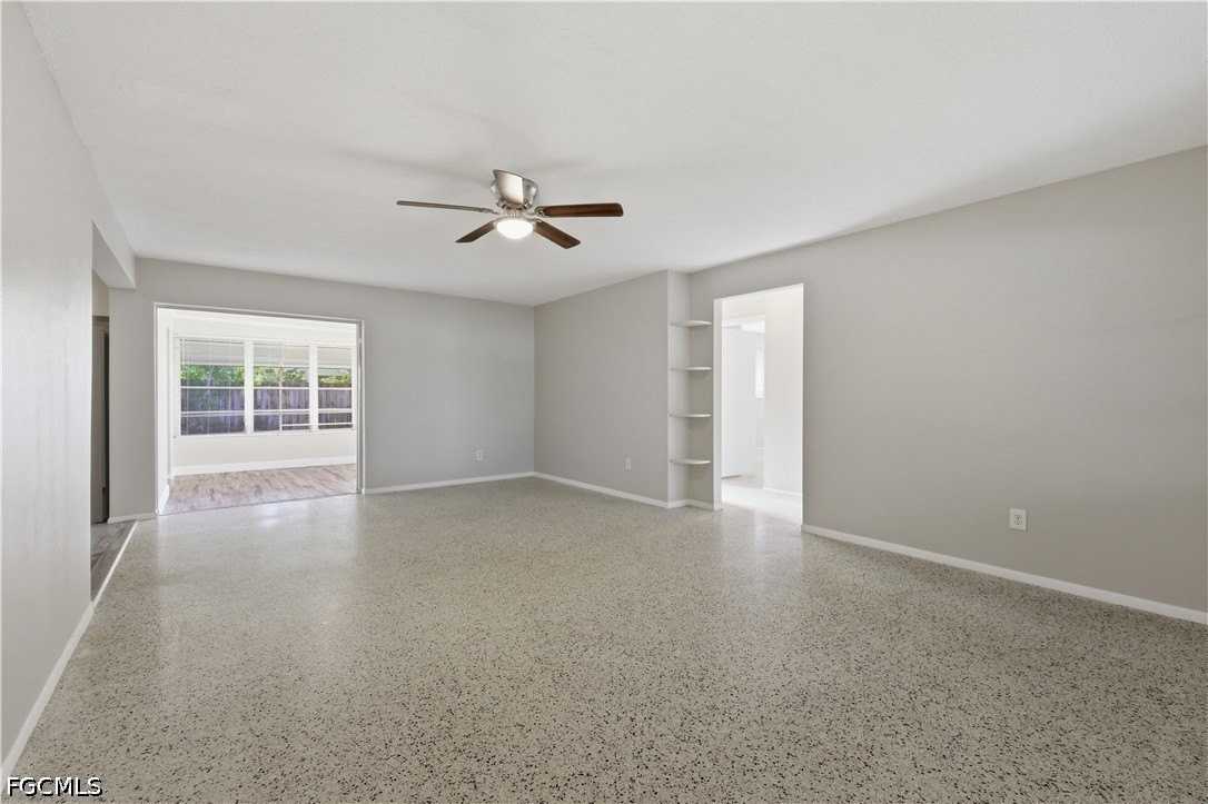 4652 Siesta Cir - Photo 7 of 29