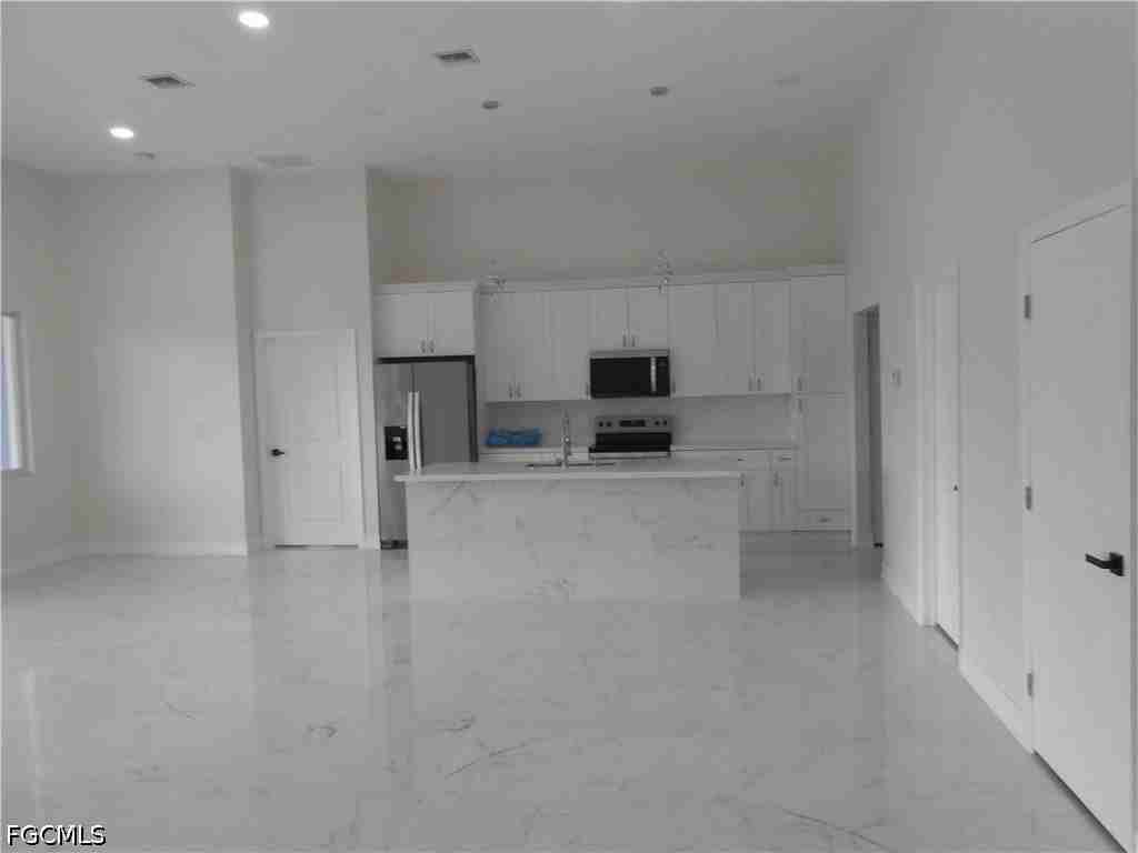 2809 55th St W - Photo 5 of 31