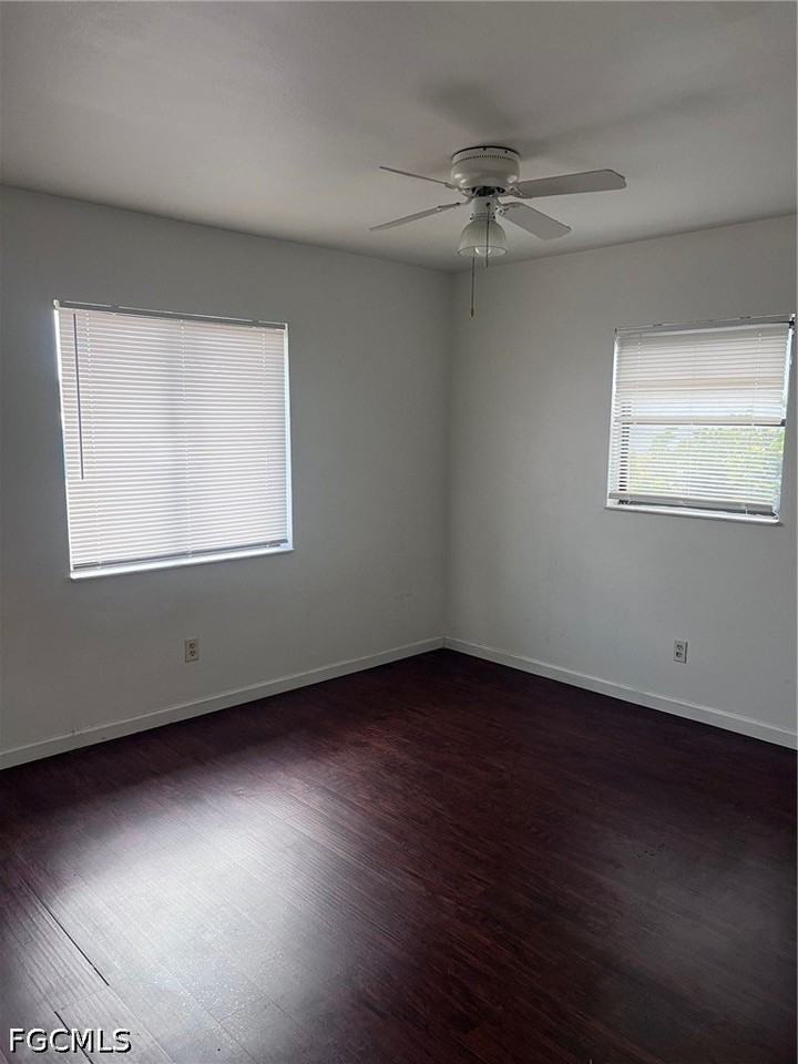 1416 Se 1st Pl - Photo 4 of 9