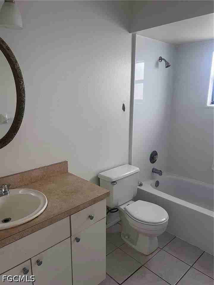 1416 Se 1st Pl - Photo 7 of 9