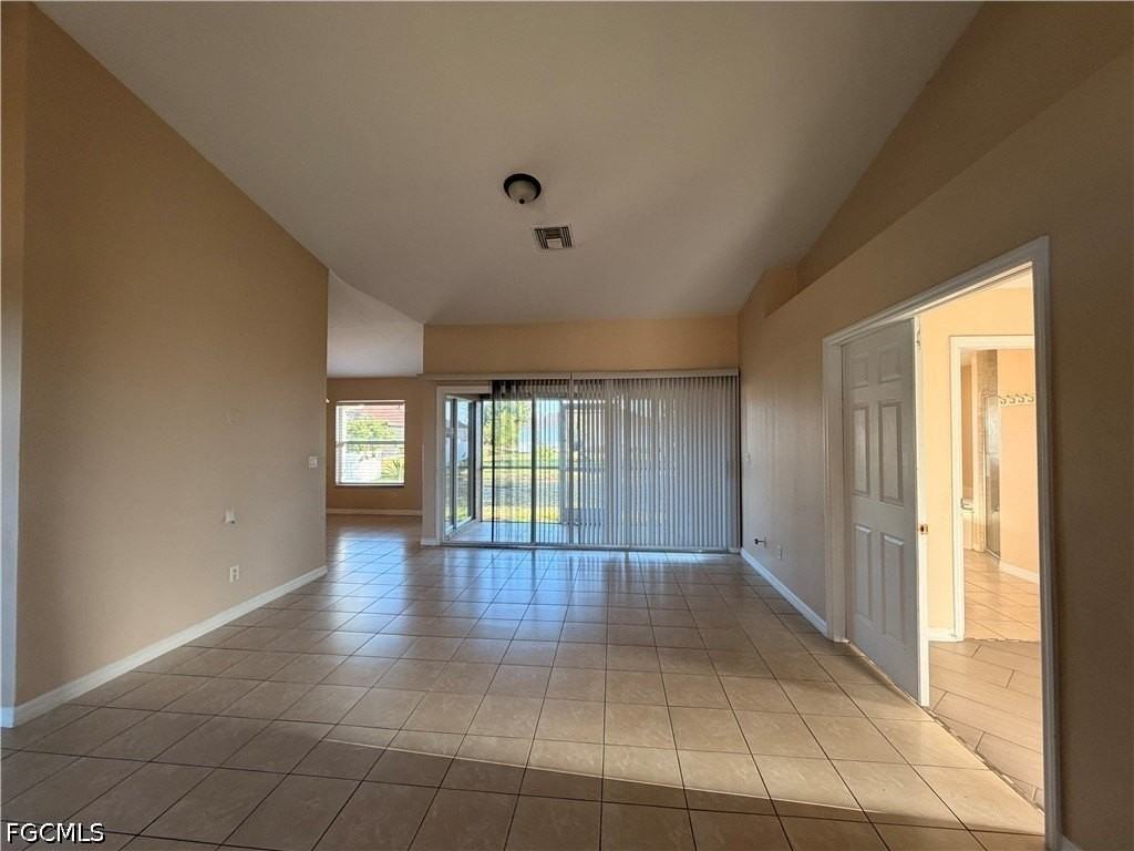 3808 25th St Sw - Photo 4 of 24