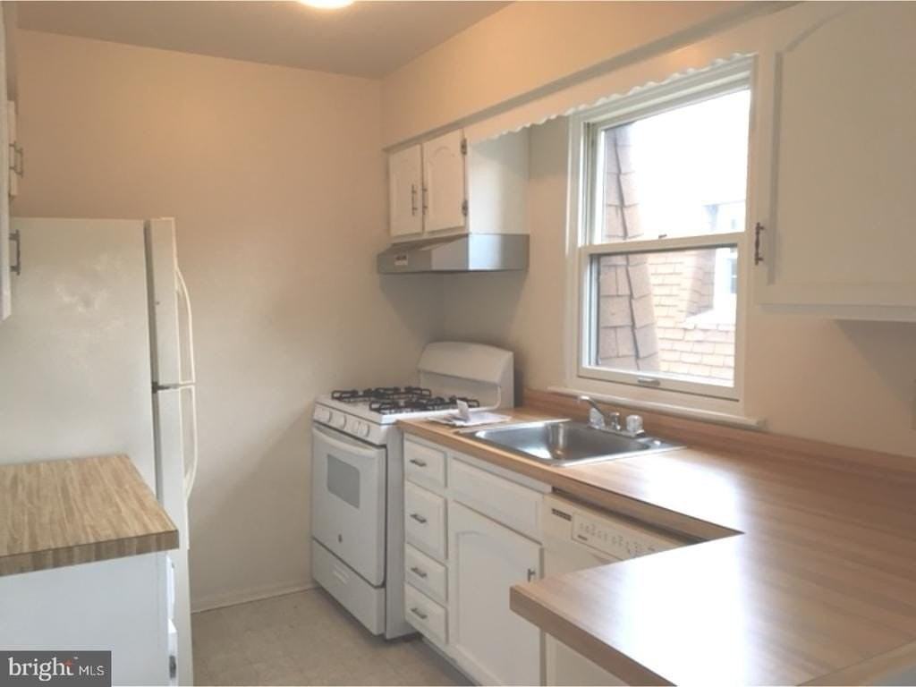 2410 David Dr #2ndFL - Photo 4 of 24