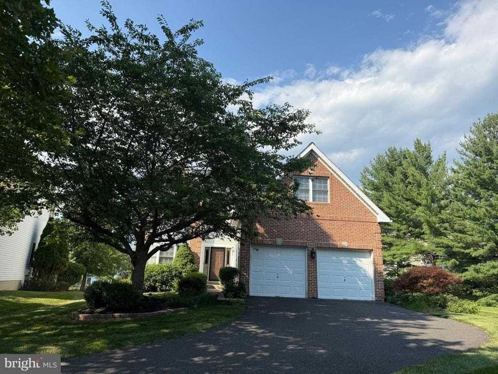 210 Kimberton Dr - Photo 2 of 40