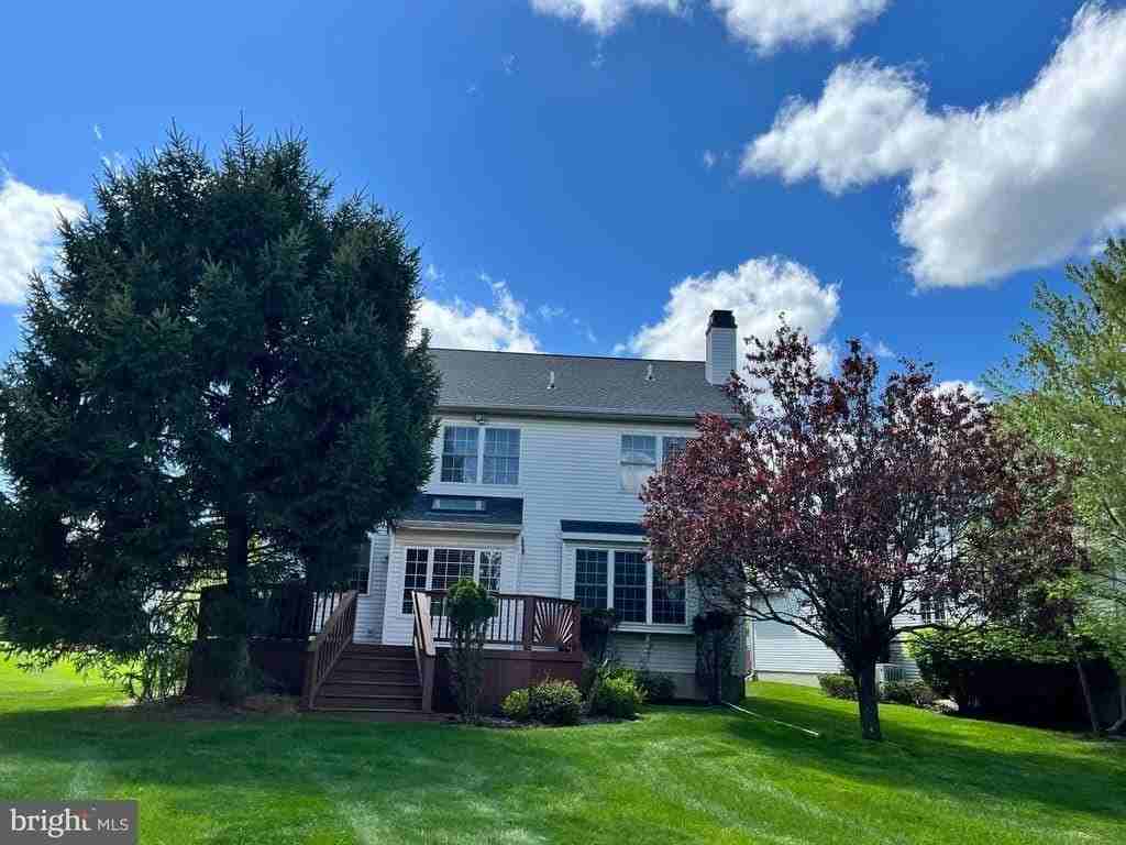 210 Kimberton Dr - Photo 5 of 40