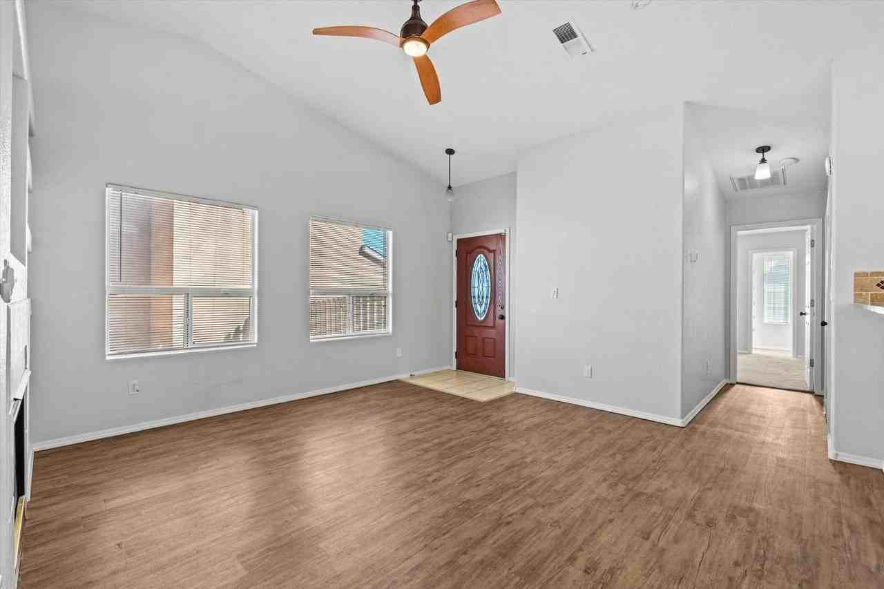 8415 Cedarcroft Rd Nw - Photo 6 of 21