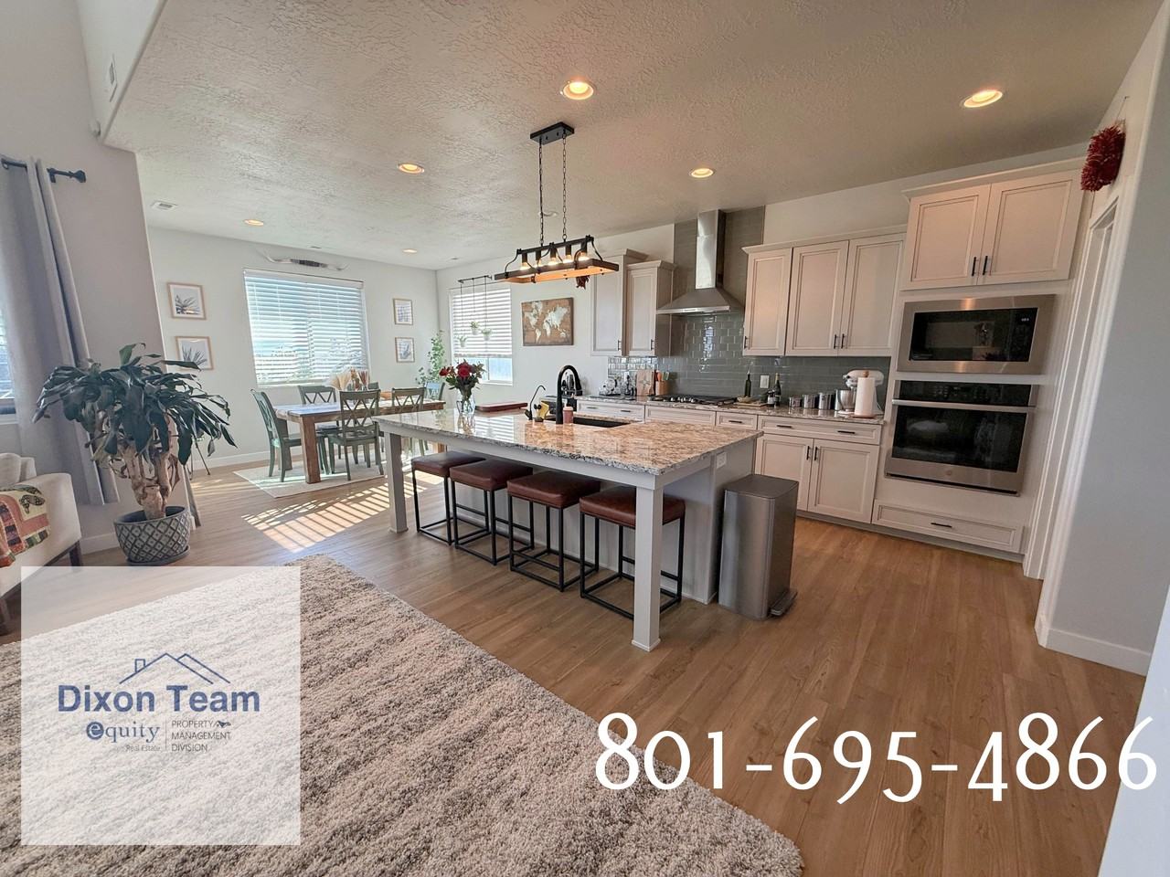 2241 W Parkview Dr #1 - Photo 4 of 29