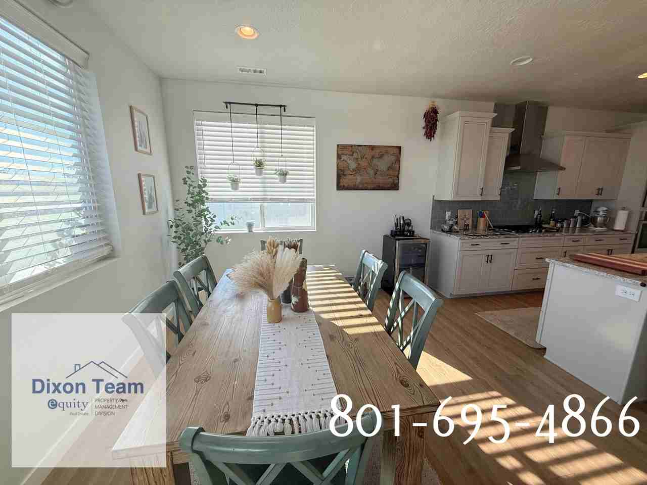 2241 W Parkview Dr #1 - Photo 6 of 29