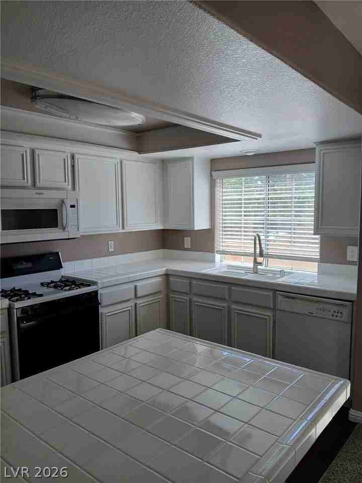 1851 Hillpointe Rd #1722 - Photo 3 of 14