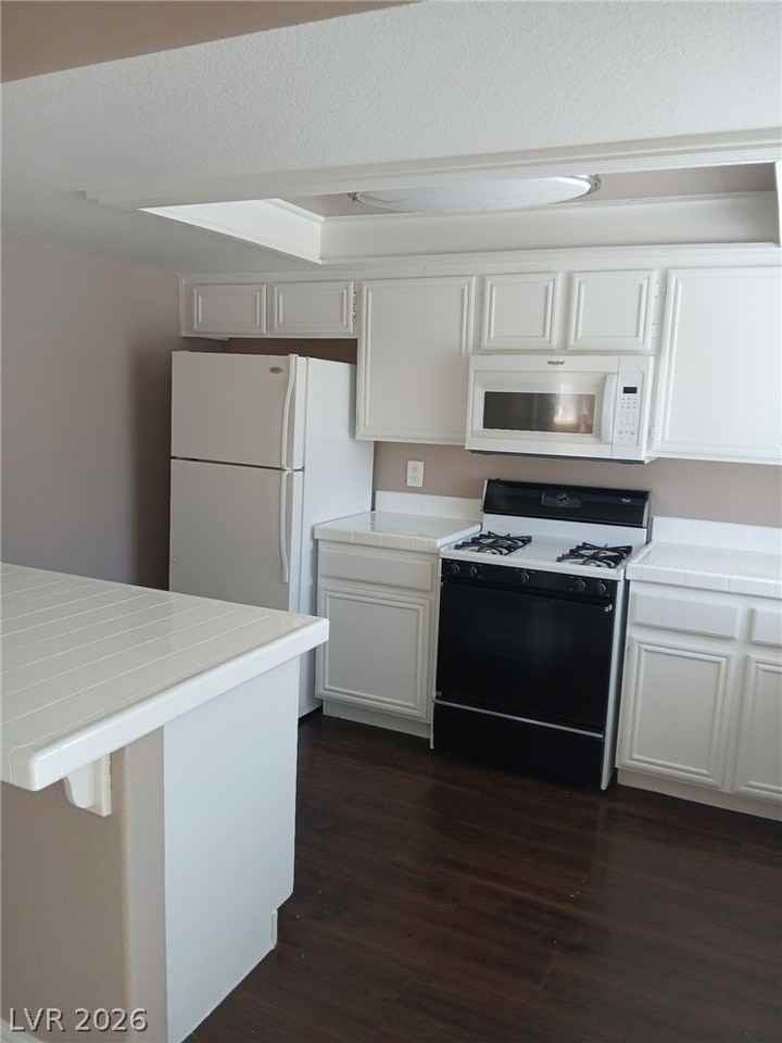 1851 Hillpointe Rd #1722 - Photo 4 of 14