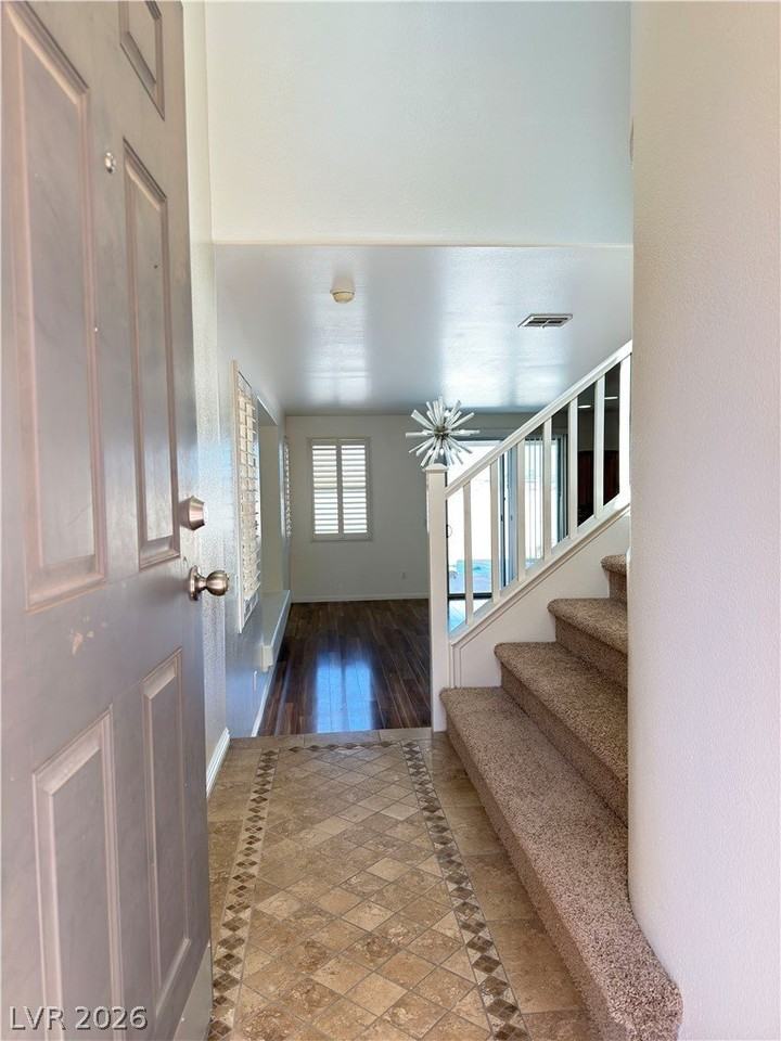 1117 Cactus Rock St - Photo 5 of 42