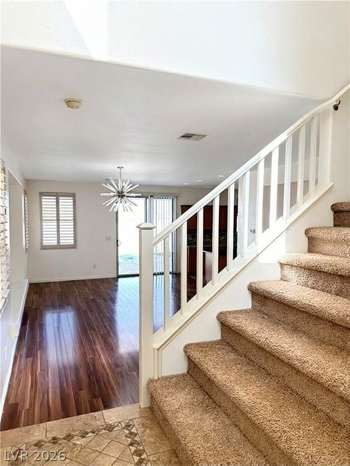 1117 Cactus Rock St - Photo 6 of 42