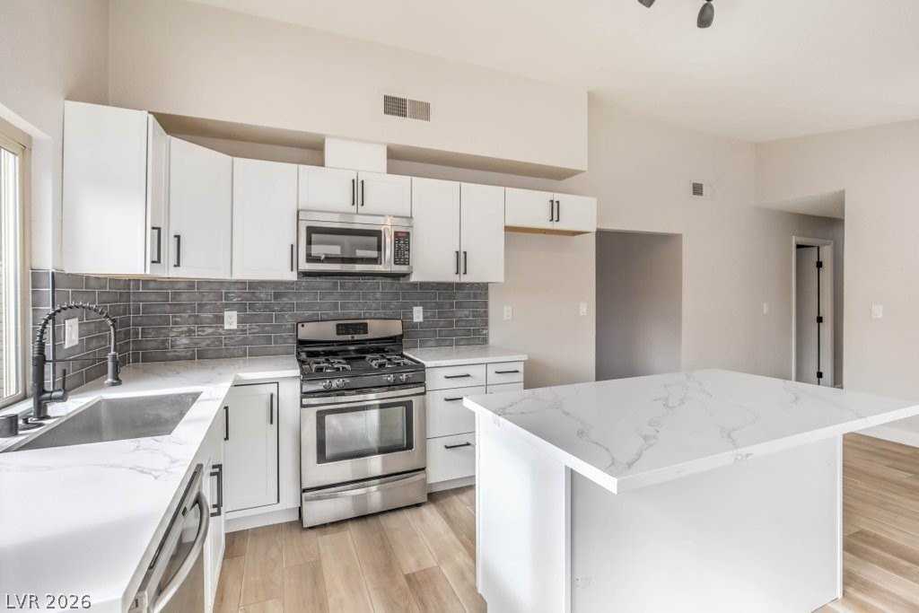 5394 Stirrup St - Photo 4 of 22