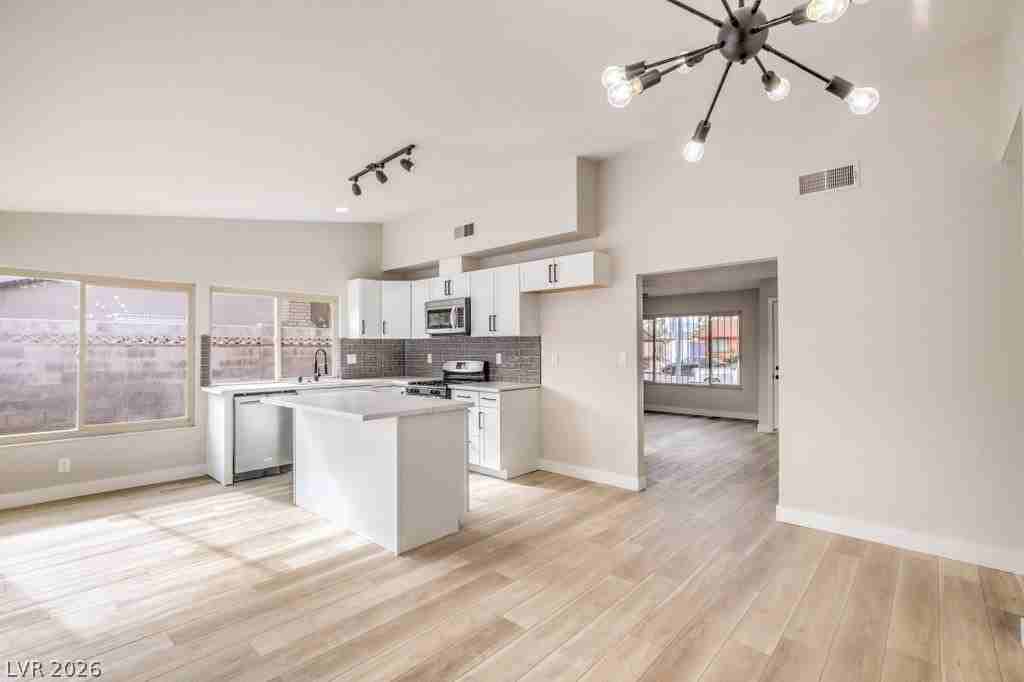 5394 Stirrup St - Photo 6 of 22