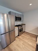 featured image of 938 E 4th St