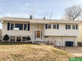 5029 Arbor Cir - Photo 1 of 1