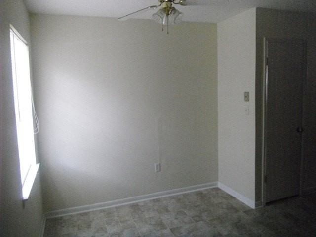 134 Pointe South Dr Apt D - Photo 4 of 6