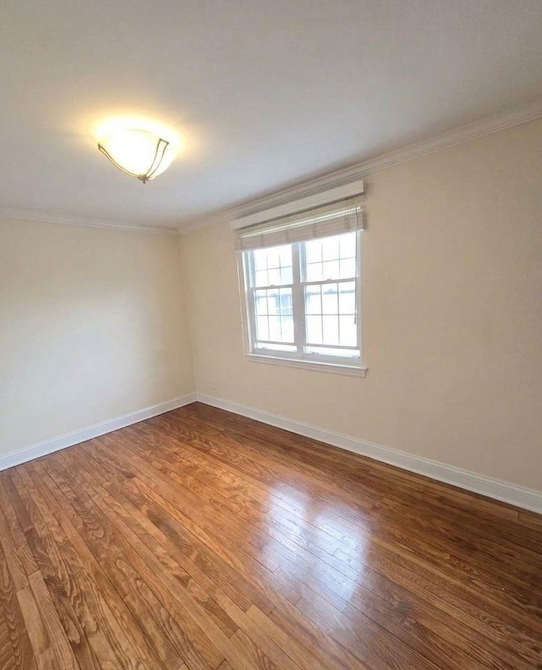 112 Darwin Ave #27 - Photo 5 of 11