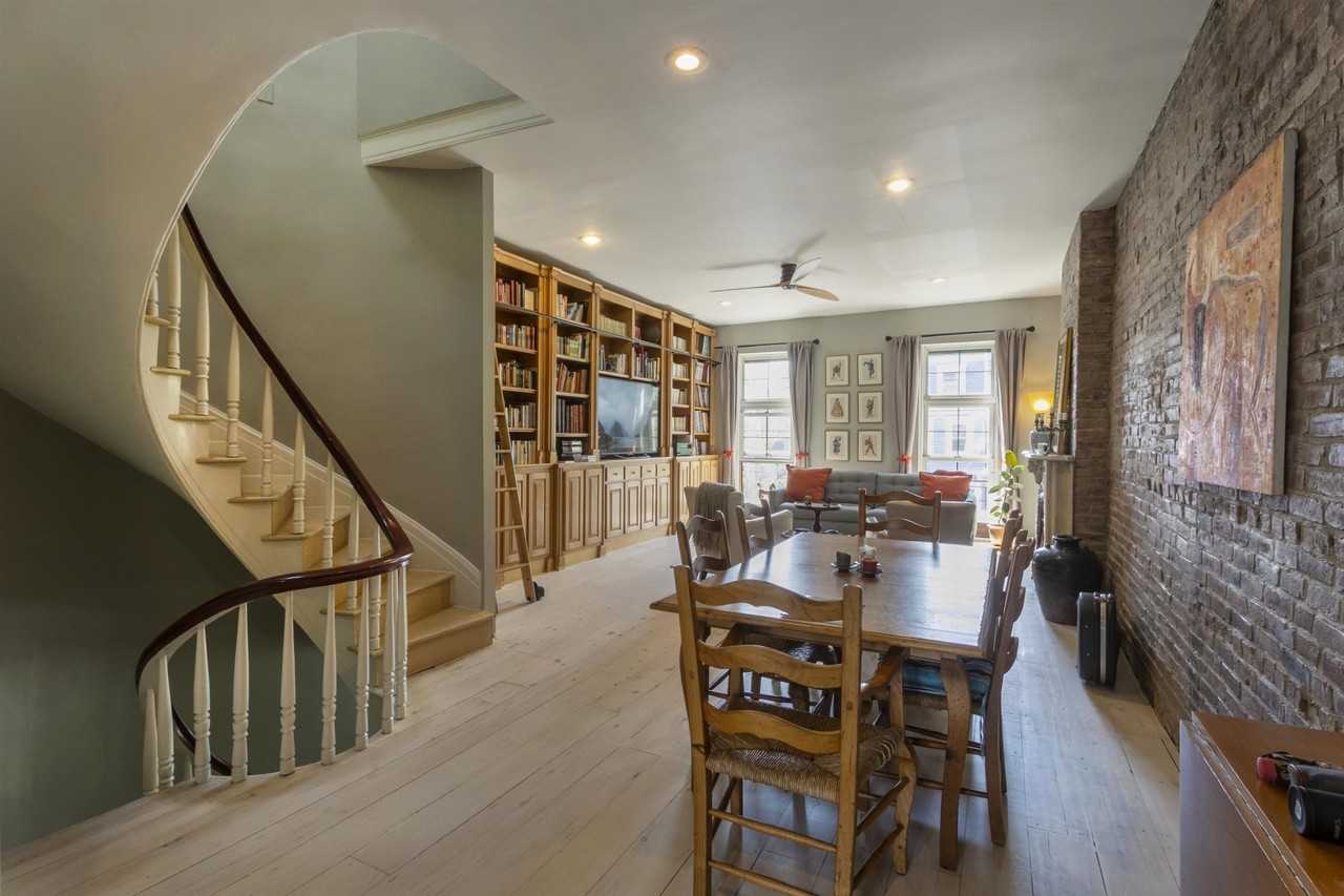 154 Sussex St #2 - Photo 2 of 15