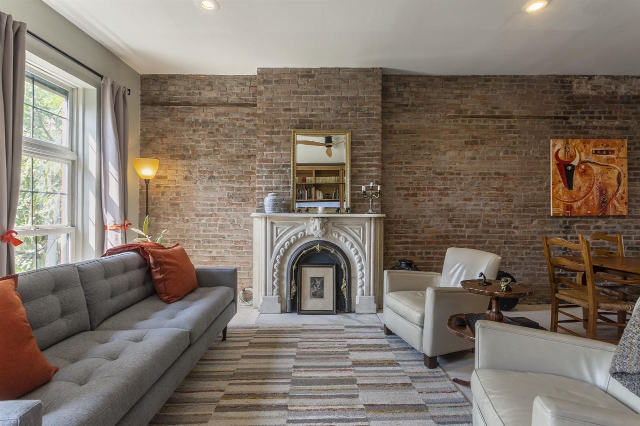 154 Sussex St #2 - Photo 3 of 15