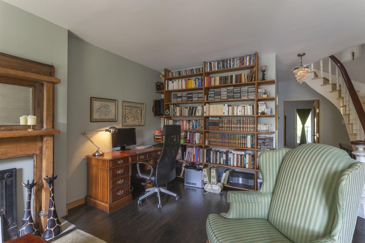 154 Sussex St #2 - Photo 7 of 15