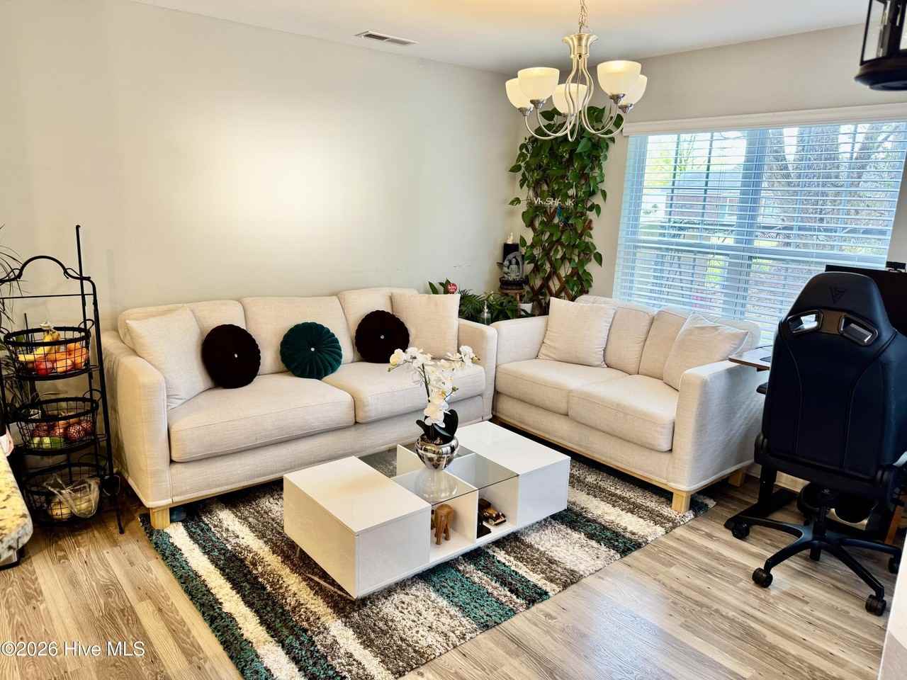 2645 Rhinestone Dr - Photo 6 of 21