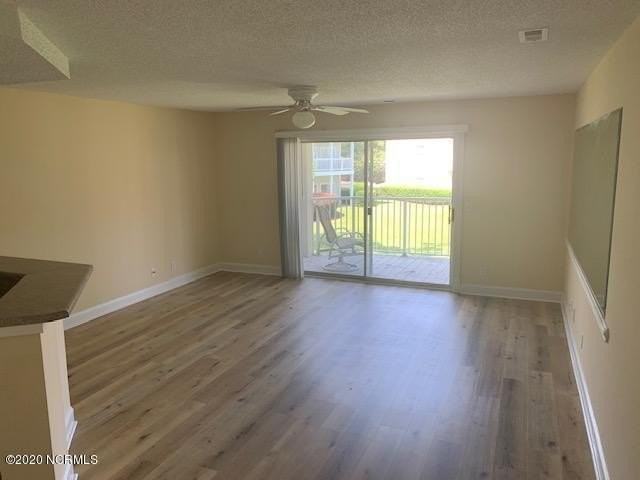 908 Resort Cir #507 - Photo 2 of 12