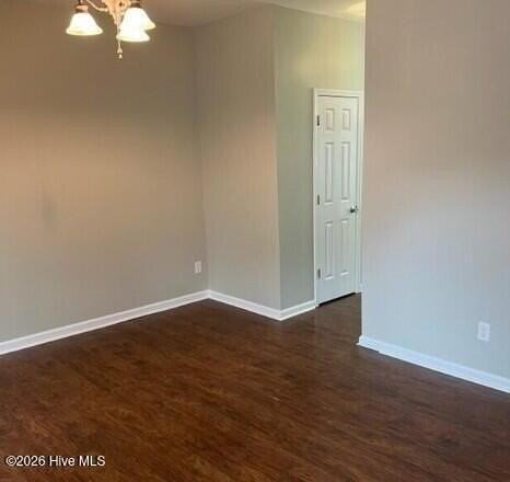 1043 Jade Ln - Photo 2 of 20