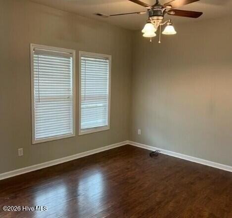 1043 Jade Ln - Photo 3 of 20