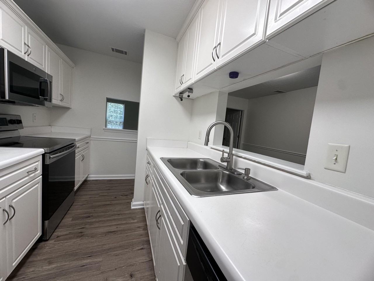 301 Hazelnut Dr - Photo 7 of 15