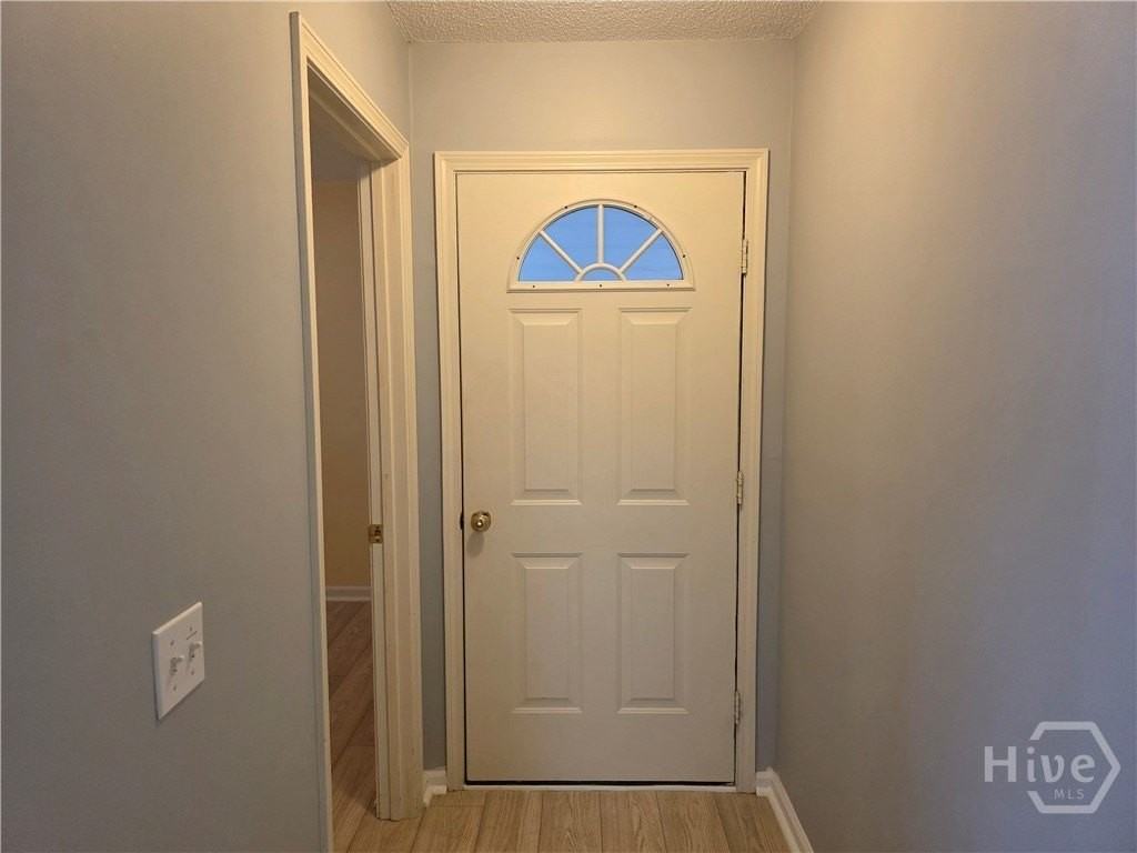 136 Town Park Dr - Photo 5 of 22