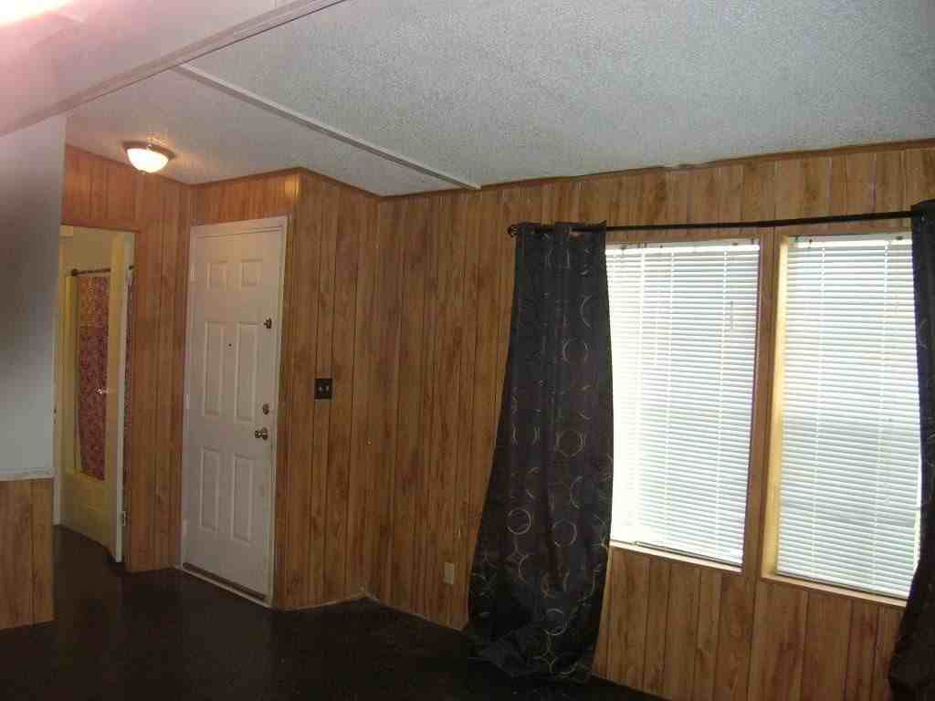 207 E Elm St - Photo 2 of 17