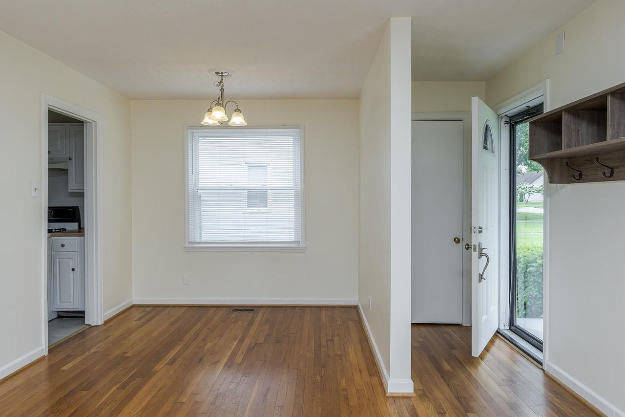 649 Mitchell Ave - Photo 4 of 29