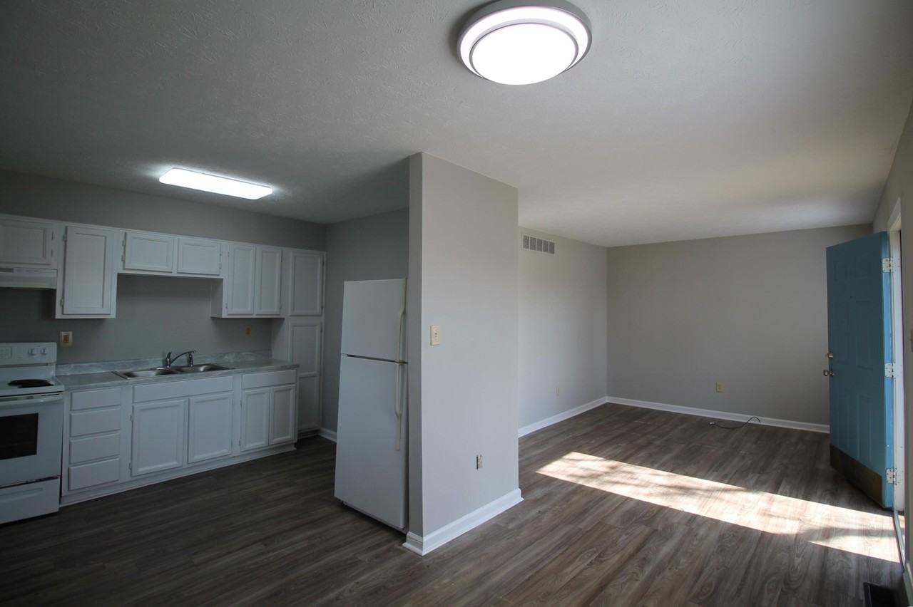 124 Henry Ct - Photo 6 of 13