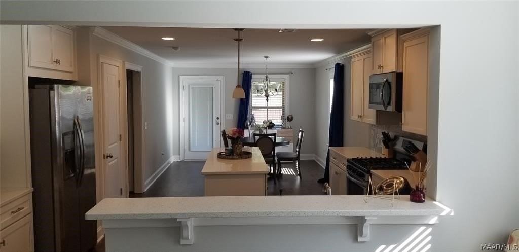 920 Delaney Dr - Photo 7 of 18