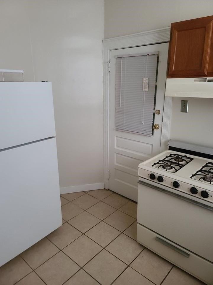 244 S Cleveland St - Photo 4 of 8