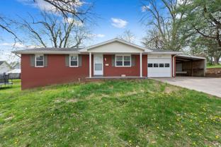 615 Oak St - Photo 1 of 1