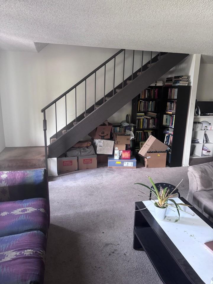 215 South Hudson Avenue #4 - Photo 4 of 10