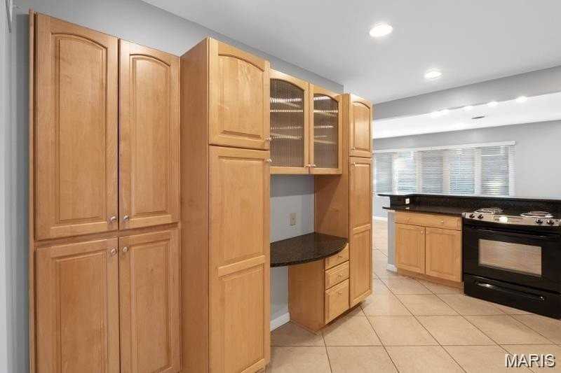 8408 Louwen Dr - Photo 2 of 20