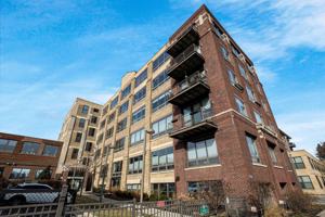 featured image of 234 E Reservoir Ave #407