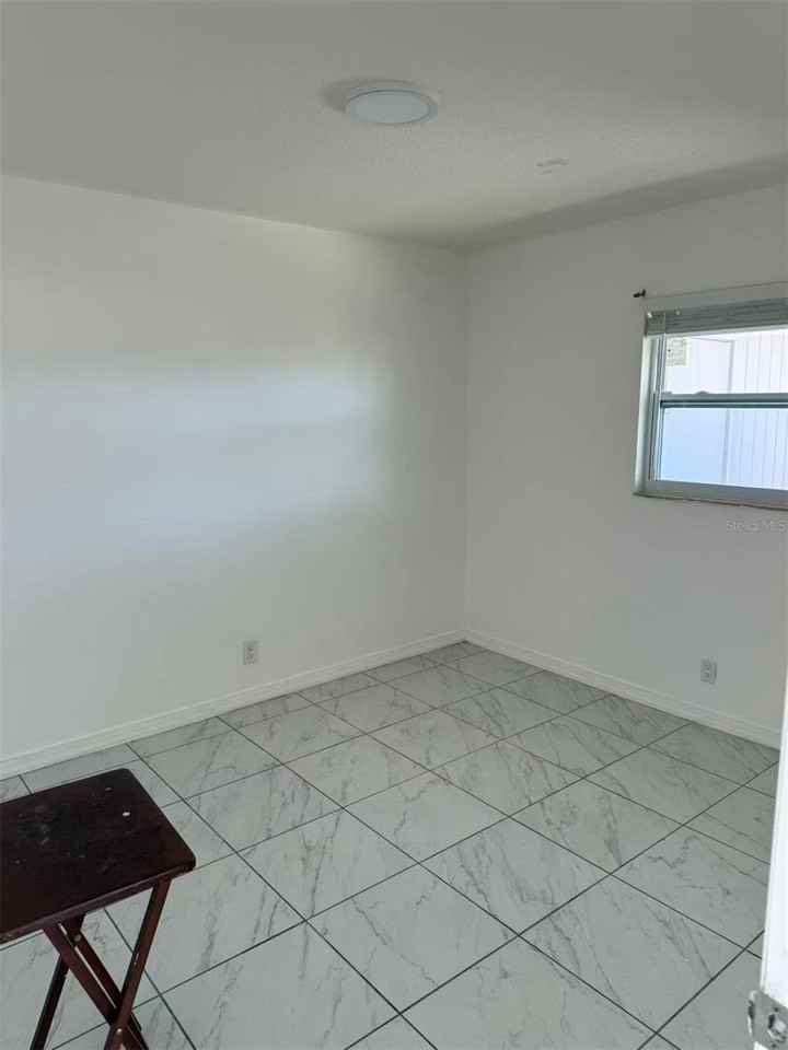 4326 80th St W - Photo 5 of 9