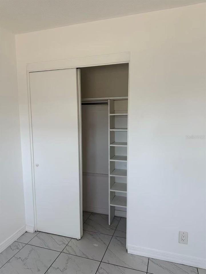 4326 80th St W - Photo 6 of 9