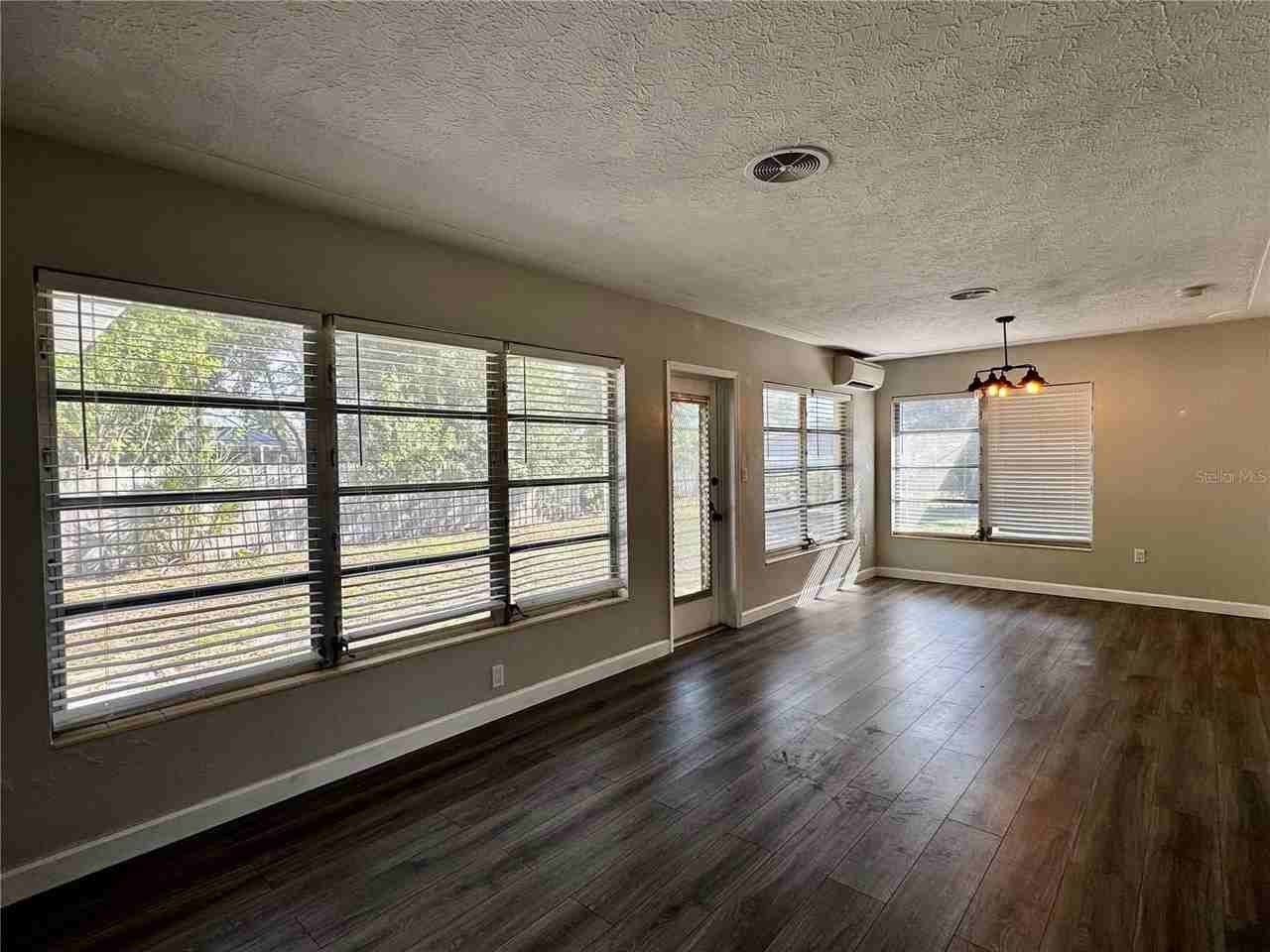 2624 Sunnybrook Dr - Photo 7 of 15