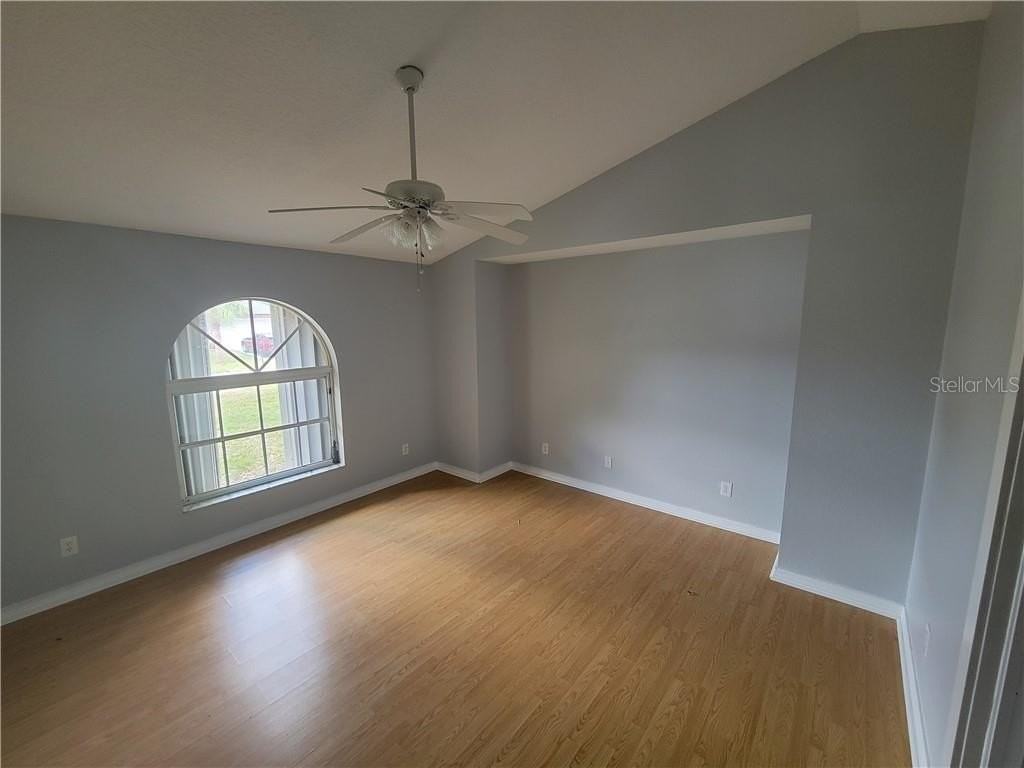 7413 Crock Ave - Photo 7 of 14