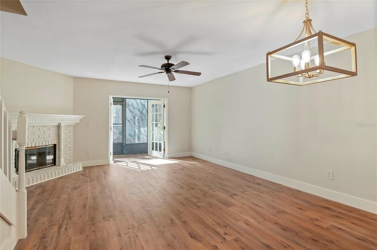 409 Sandlewood Cv #3 - Photo 3 of 37